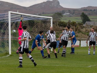 Nefyn's ruthless 6–0 victory keeps pressure on leaders