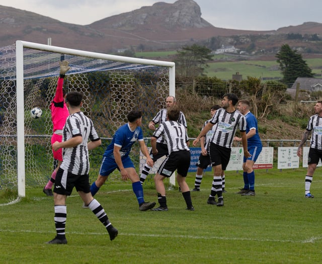 Nefyn's ruthless 6–0 victory keeps pressure on leaders