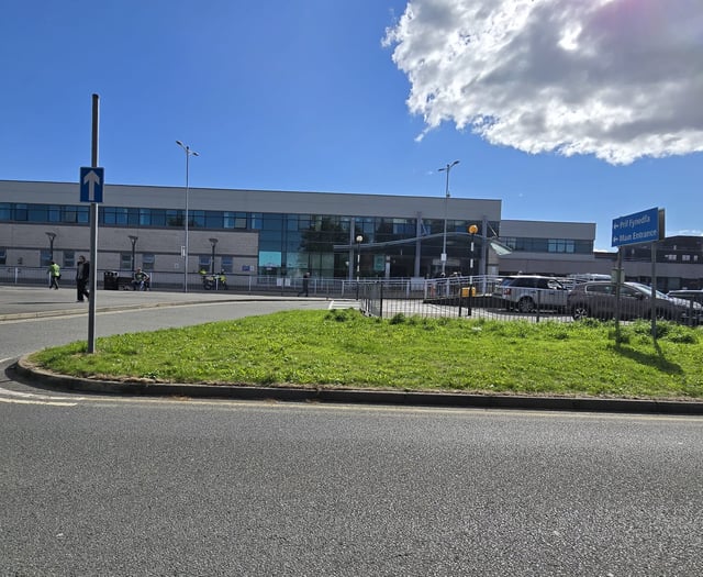 Waiting times ‘must be priority’ for Betsi Cadwaladr, report says