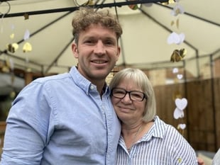 Soldier climbing mountain 27 times for Nan's hospice