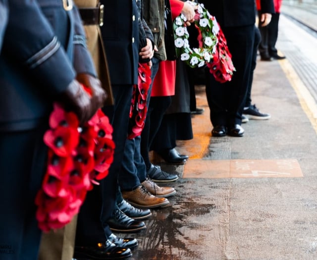 Free travel for military personnel and veterans on days of remembrance