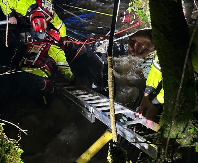 Fire service declare major incident following floods