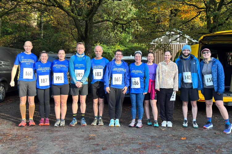 Aber AC runners at the Dyfi 8 Miles