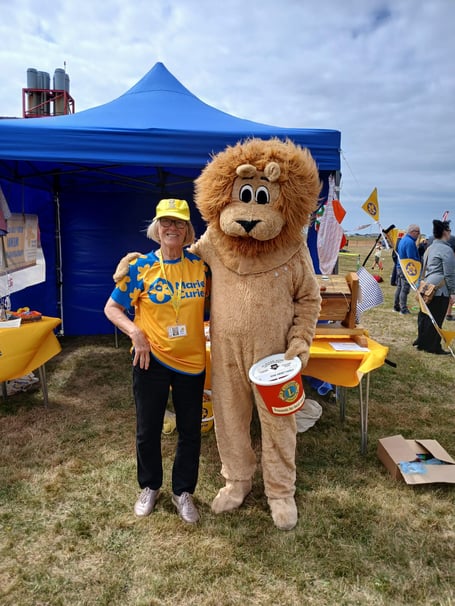 Gwynedd volunteers needed to help Marie Curie spread joy this Christmas. Photo: Marie Curie