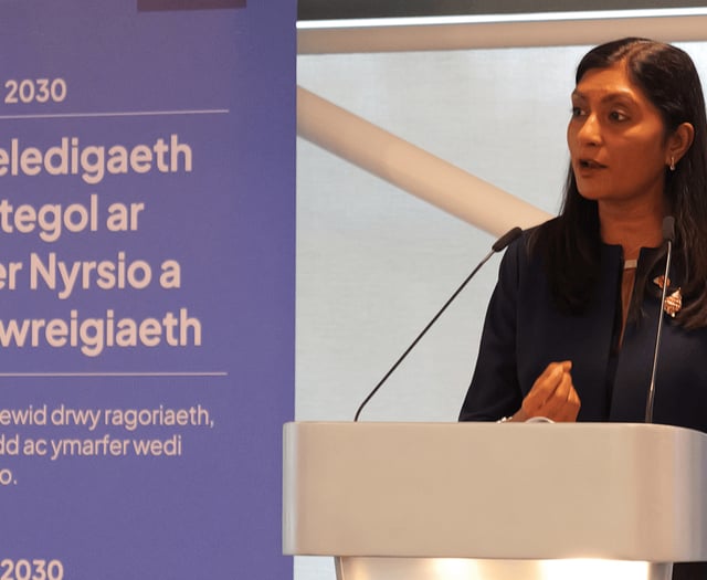 'New vision' for nursing and midwifery care in Wales