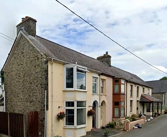 Councillor house extension plans given go-ahead