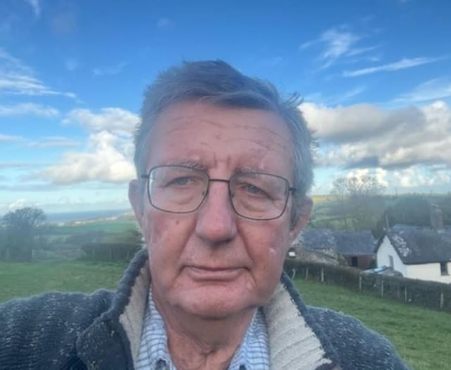 Retired consultant criticises Betsi Cadwaladr for hospital closures