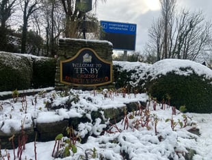 Snowfall prompts Pembrokeshire school closures and travel warnings
