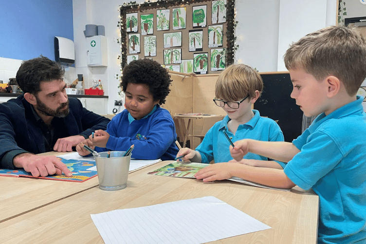 Emyr George, Adnodd gyda dysgwyr Ysgol Hamadryad