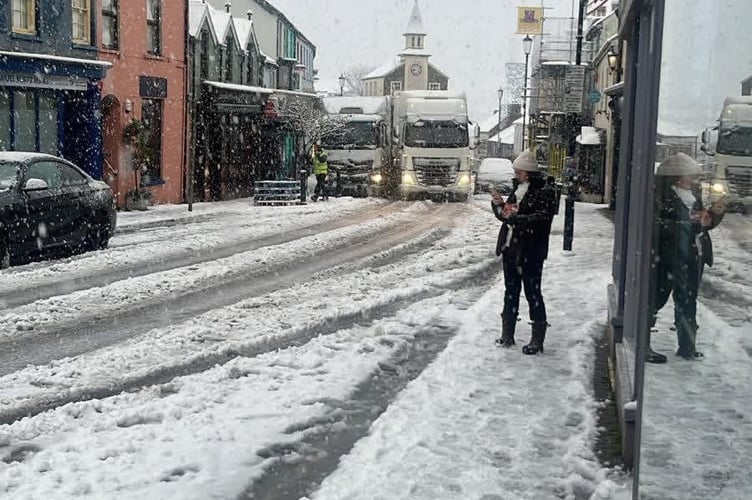 Snow on Narberth High Street