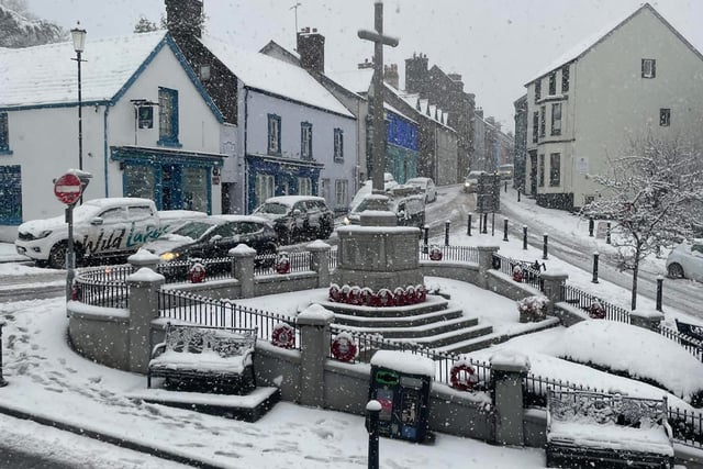 Heavy snow disrupts Pembrokeshire schools and roads