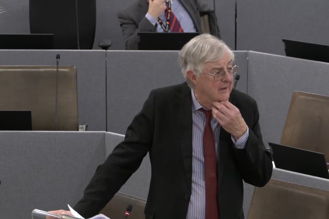 Senedd supports £27bn spending plans amid uneasy compromise