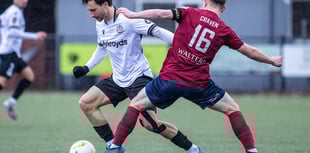 10-man Bala hold on to take a point