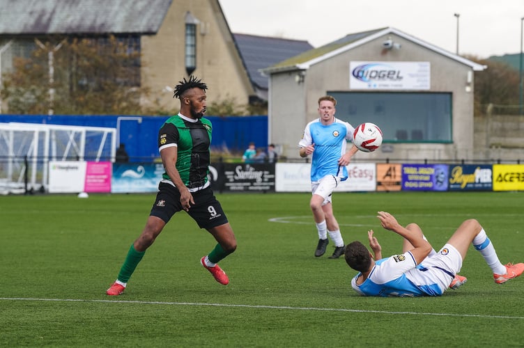 ABERYSTWYTH, WALES  - 25 OCTOBER 2025:Rackeem Reid of Aberystwyth Town during the JD Cymru South 2025/26 fixture Aberystwyth Town vs Newport City at Park Avenue, Aberystwyth, Wales (Pic by Jamie Edwards)