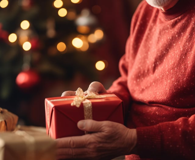 Age Cymru issues urgent call to end loneliness crisis this Christmas