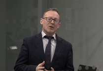 Welsh government called to "scrutinise" the changes to Llanidloes day centre