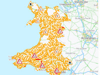 Storm Bram: More than 70 flood alerts across Wales 