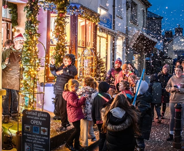 Llandysul Christmas Fair brings festive crowds to the town