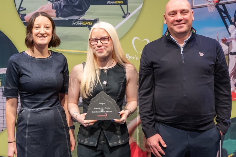 Ela Letton-Jones with Dyfed Davies and Non Jones of Byw’n Iach