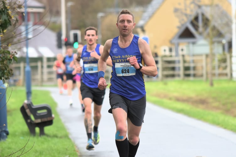 Owain Schiavone and Jamie Lloyd leading the way for Aber AC (Photo: Beverley Hemmings)