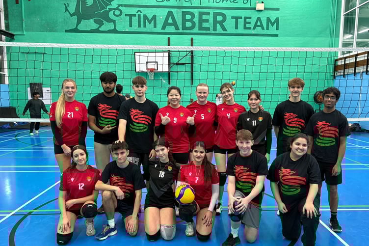 The two teams after the match