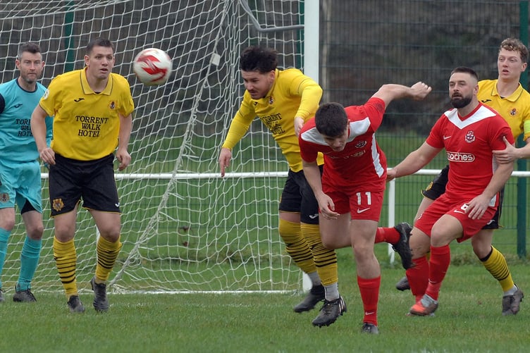 Goalmouth action from Dolgellau's 3-2 defeat against Knighton Town (Photo: Rod Davies)