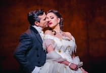Experience La Traviata live!