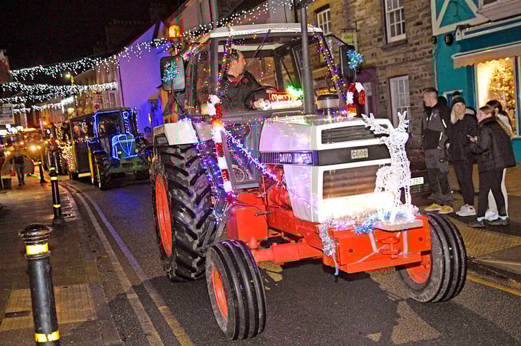 Tractors prade through Cardigan town centre