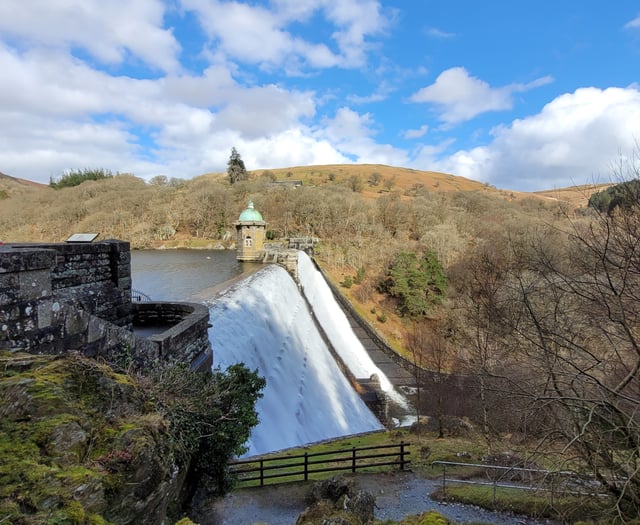 Dam to open doors over festive period