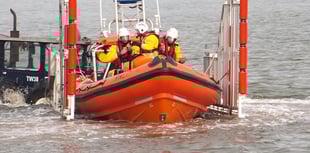 Abersoch RNLI responds to sea jacket alarm