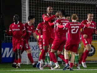 Lakesiders disappointed against the champions
