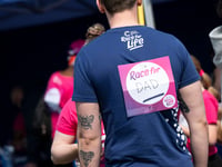 'Traitors' star urges people to sign up for Caernarfon Race for Life
