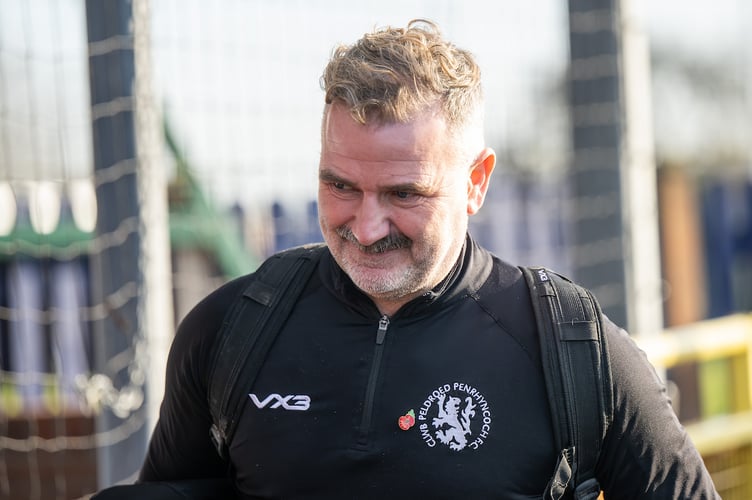BROUGHTON, WALES - 10 JANUARY 2026: Gari Lewis Manager of Penrhyncoch arrives ahead of the JD Cymru North game between Gresford Athletic and Penrhyncoch at The Hollingsworth Group Stadium in Broughton. (Pic by Craig Thomas/FAW)