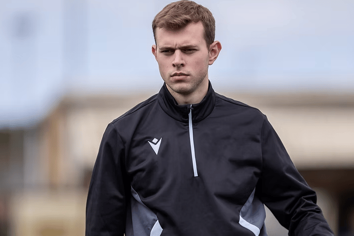 Cameron Ferguson has signed for Bala Town