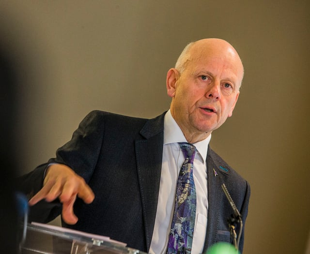 Care homes warn: “Fix visa rules or face closures”