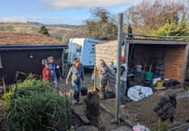 Football team rescues loo-less mum saving her £5,000 by digging up collapsed pipe