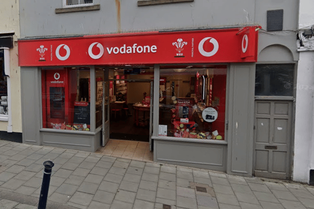 Flats above town centre shop given go ahead