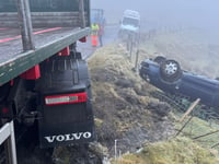 Two lorries crash on icy mountain road despite closure