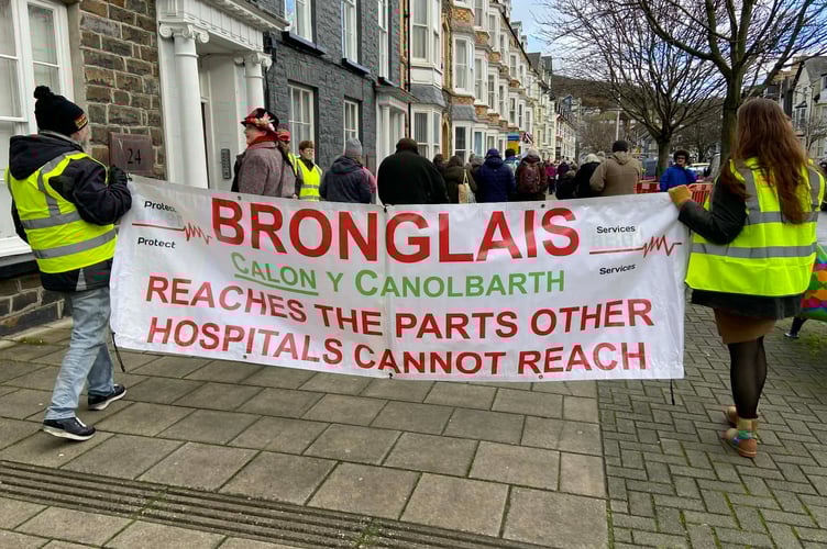 Protestors marched up to the hospital. Photo: Julie McNicholls Vale