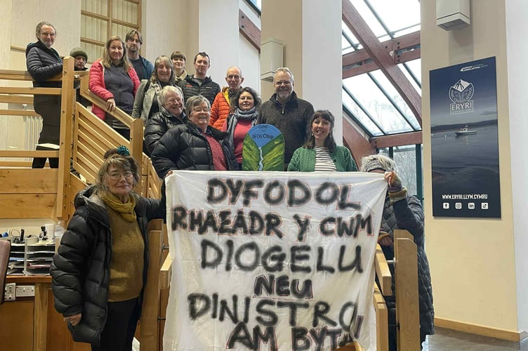 Anti hydro scheme campaigners