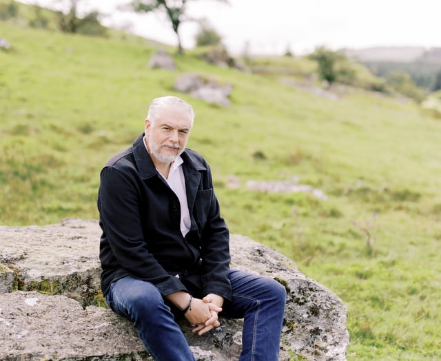 Crime author Simon McCleave is coming to Gwynedd for library tour