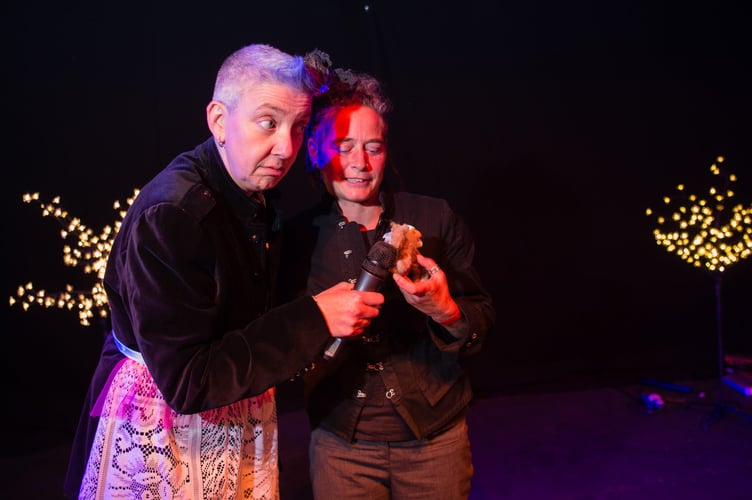 Aitch with Kitty O'Blitherin