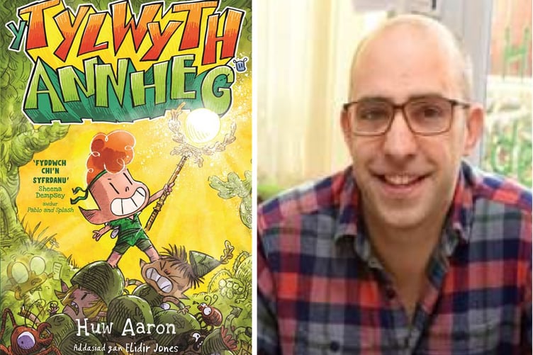 Huw Aaron a'i nofel Y Tylwyth Annheg