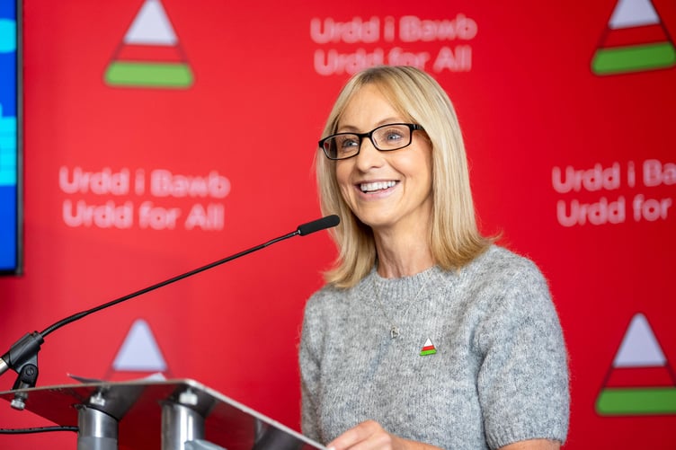 Siân Lewis, Prif Weithredwr yr Urdd