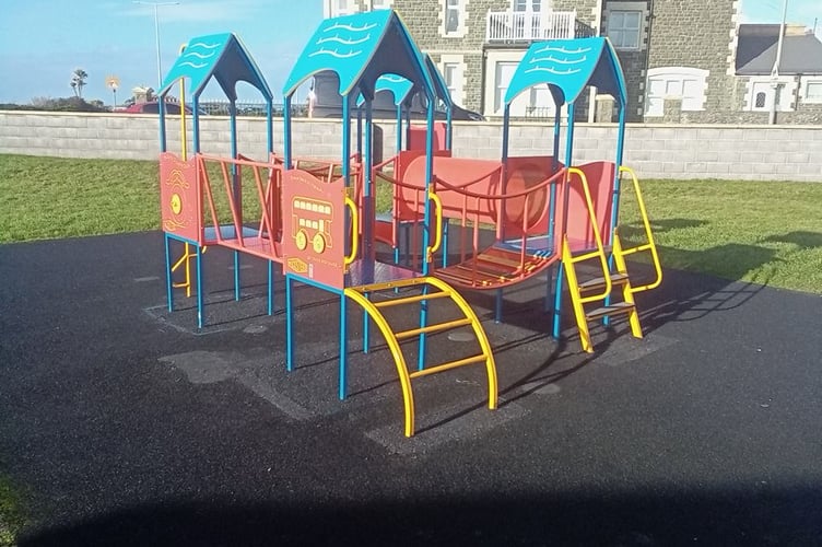 The new multi-purpose frame in Tywyn. Photo: Gwynedd Council