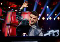 S4C yn rhyddhau delweddau ail gyfres Y Llais i nodi Dydd Miwsig Cymru