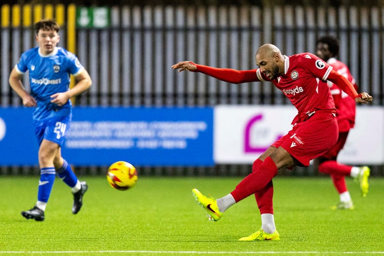 HAVERFORDWEST, WALES - 13TH FEBRUARY 2026:
Nelson Digbeu of Bala Town in action.
Haverfordwest County v Bala Town in the JD Cymru Premier at Bridge Meadow Stadium on the 13th February 2026. (Pic by Lewis Mitchell/FAW)