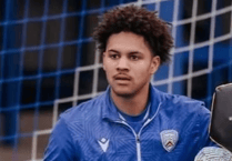 Ex‑Aston Villa and QPR academy keeper signs for Seasiders