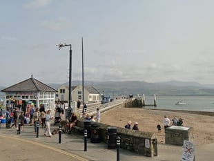 Former Gwynedd councillor accepts fraud caution