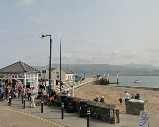 Former Gwynedd councillor accepts fraud caution